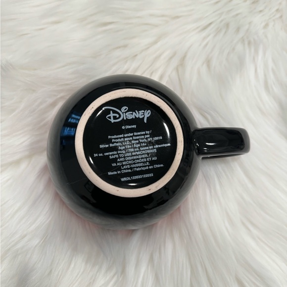 Disney Silver Buffalo Mickey Mouse Pie Eye Big Smile Ceramic Soup Mug, 24 Ounces - Picture 13 of 14